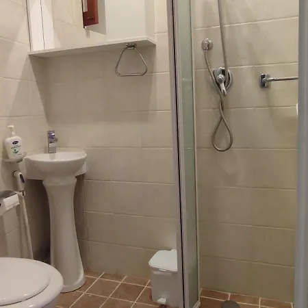 Tana Di Zia Nature, Yourself,